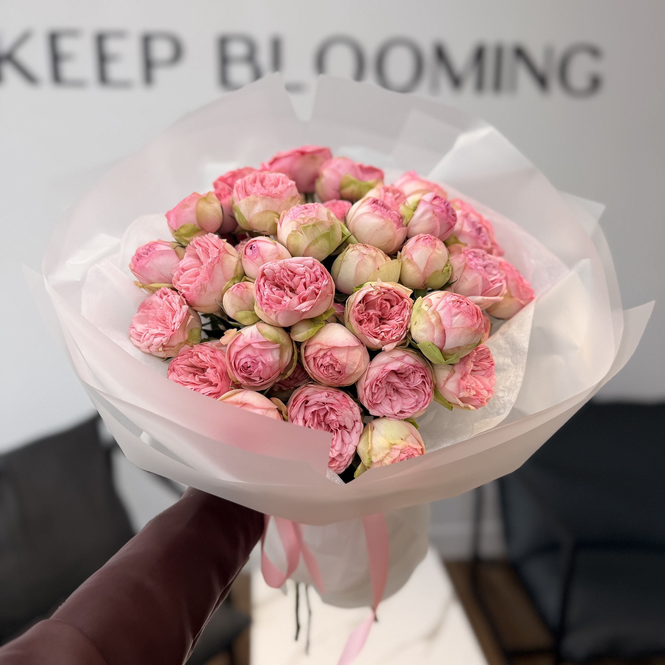 Lux Spray Rose Bouquet 